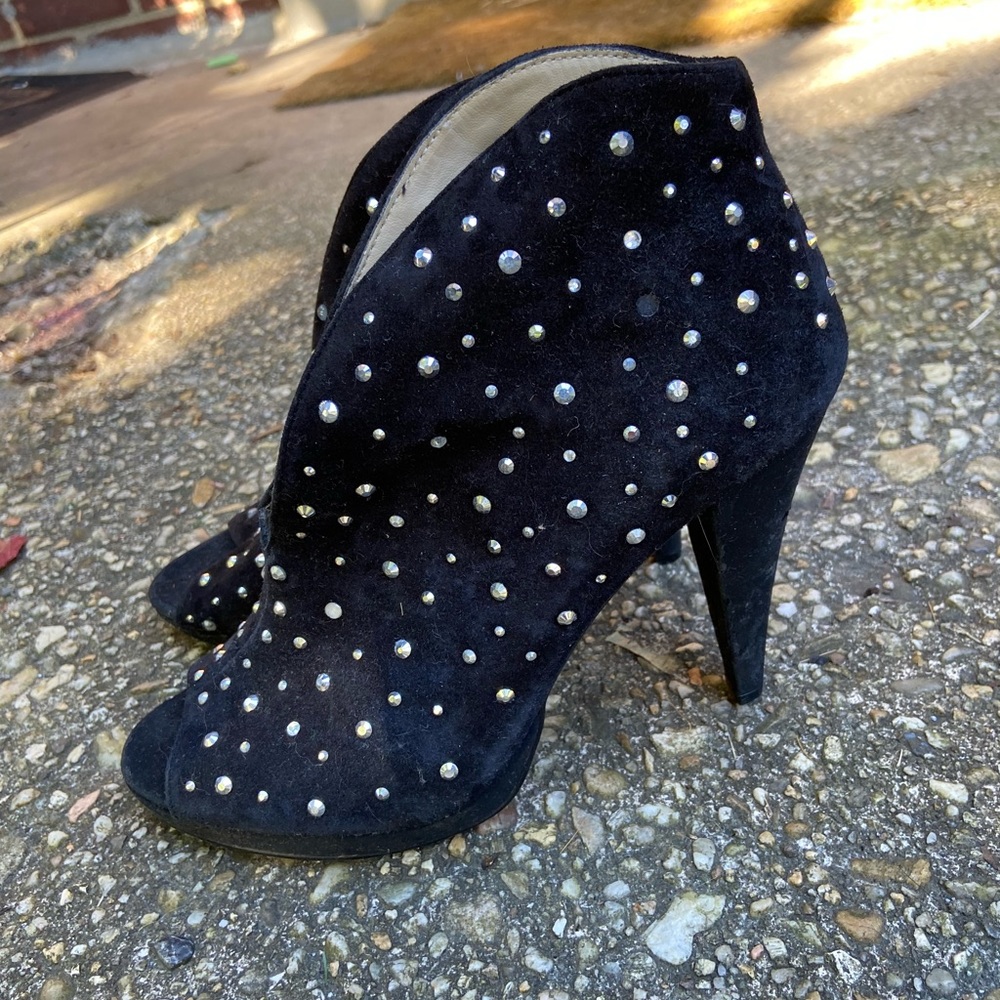 INC INTERNATIONAL CONCEPTS SHOES, TIARA PLATFORM BOOTIES BLACK SUEDE